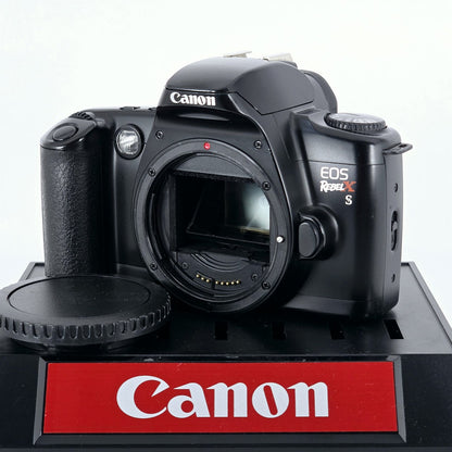 [Pre-owned] Canon EOS Rebel XS 35mm SLR Film Camera Body Only — Near Mint+++ — Japan #5391
