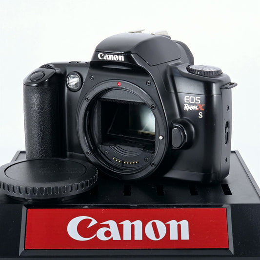 [Pre-owned] Canon EOS Rebel XS 35mm SLR Film Camera Body Only — Near Mint+++ — Japan #5391