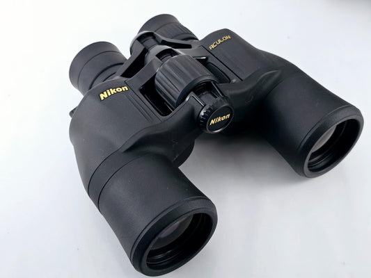 🌸[MINT] Nikon Aculon A211 8-18x42 Porro Prism Zoom Binocular w/Case From JAPAN
