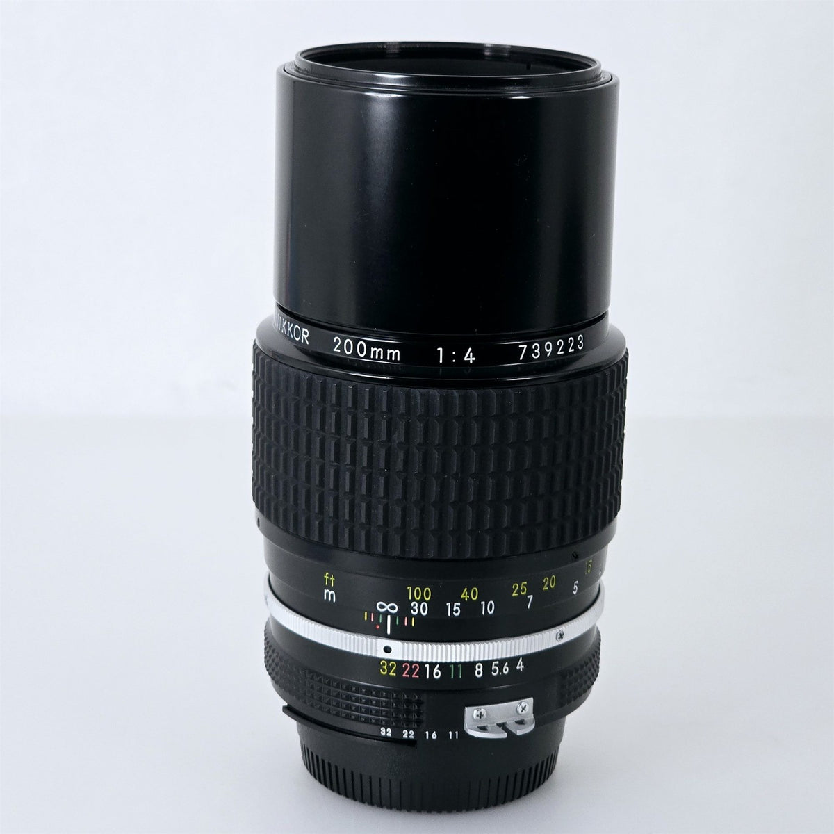 [Pre-owned] Nikon Ai Nikkor 200mm F4 MF Telephoto Lens — Near Mint+++ — Japan #5779