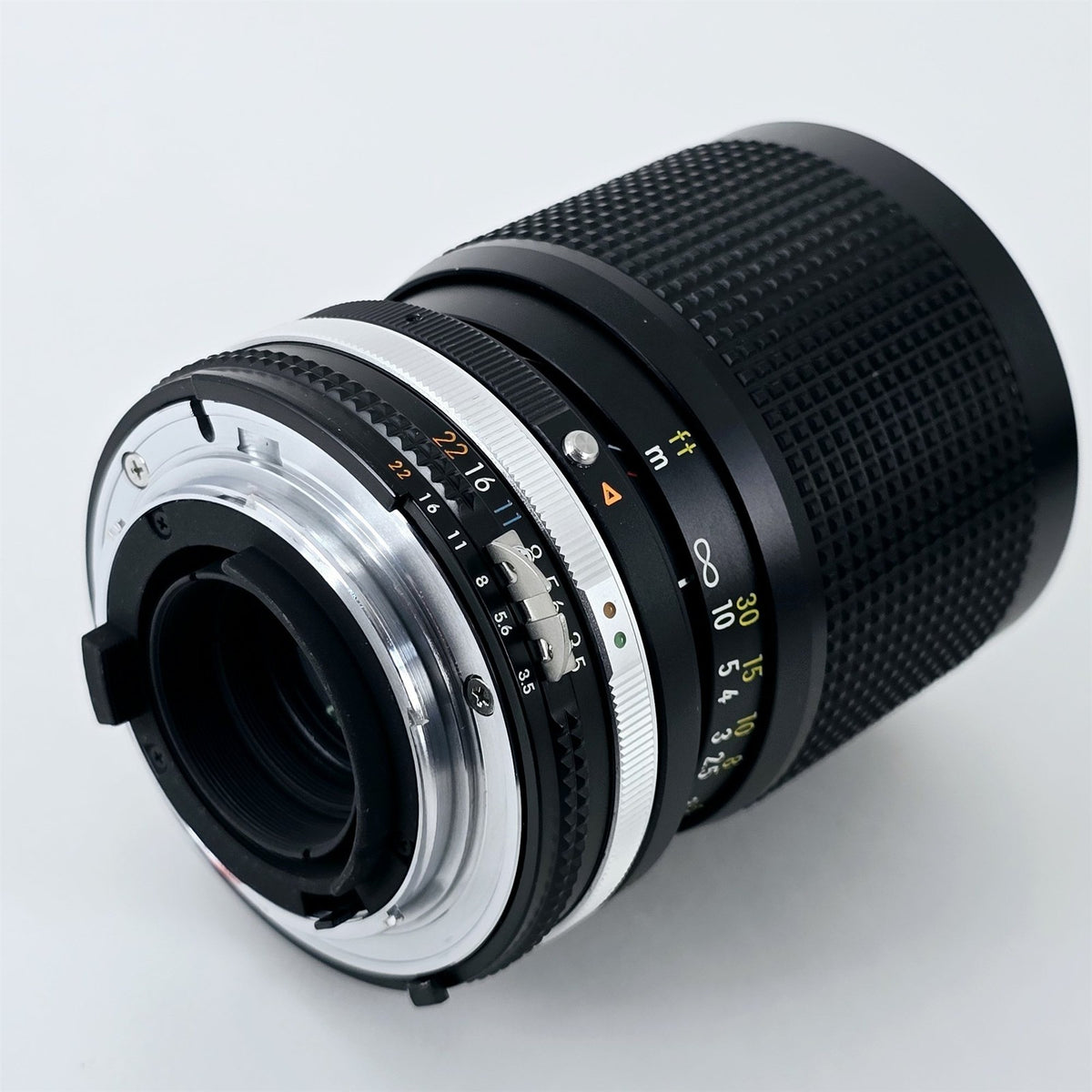[Pre-owned] Nikon Ai-s Zoom Nikkor 35-105mm f/3.5-4.5 MF Lens — Near Mint — Japan #5782
