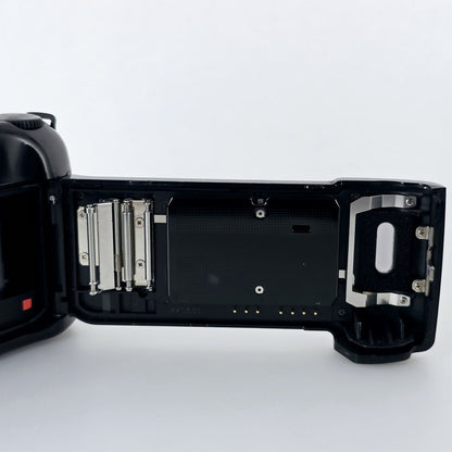 [Pre-owned] Nikon F90X / N90s SLR 35mm Film Camera Body (Black) — Near Mint — Japan #5512