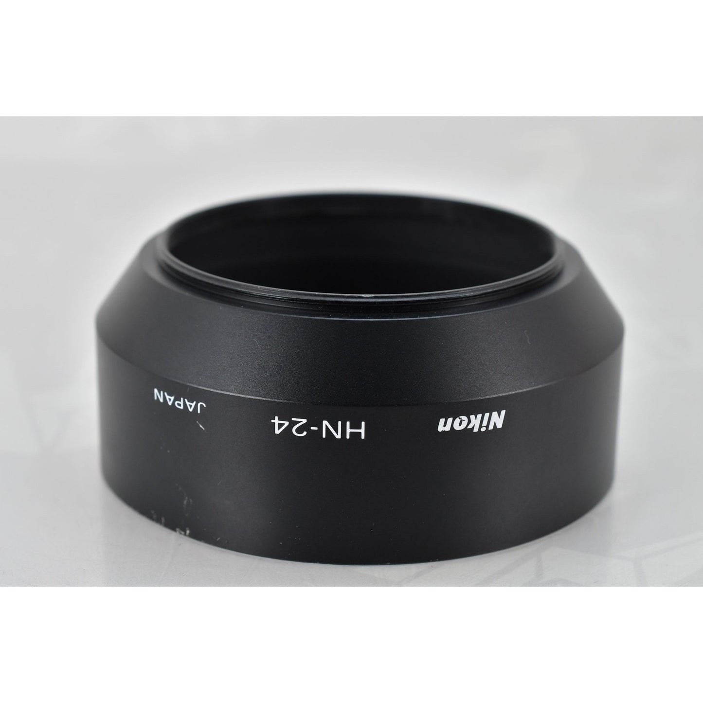 [Pre-owned] Nikon Lens Hood HN-24 for 100-300mm AF & 70-210mm Series E — Near MINT — Japan #2093