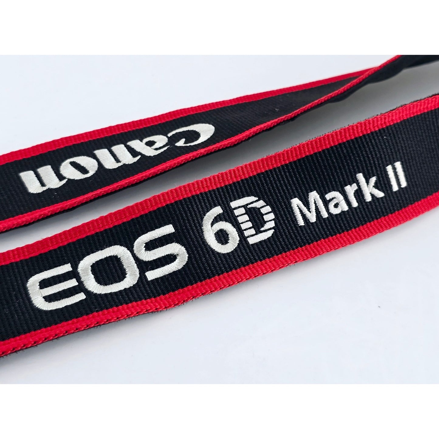 [Pre-owned] Canon EOS 6D Mark II Camera Neck Strap 1.57in (4cm) — MINT — Japan #4240