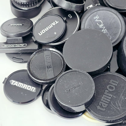[Pre-owned] Bulk Lot 100 pcs Camera Lens Caps Front Rear Assorted — Near Mint — Japan #5566