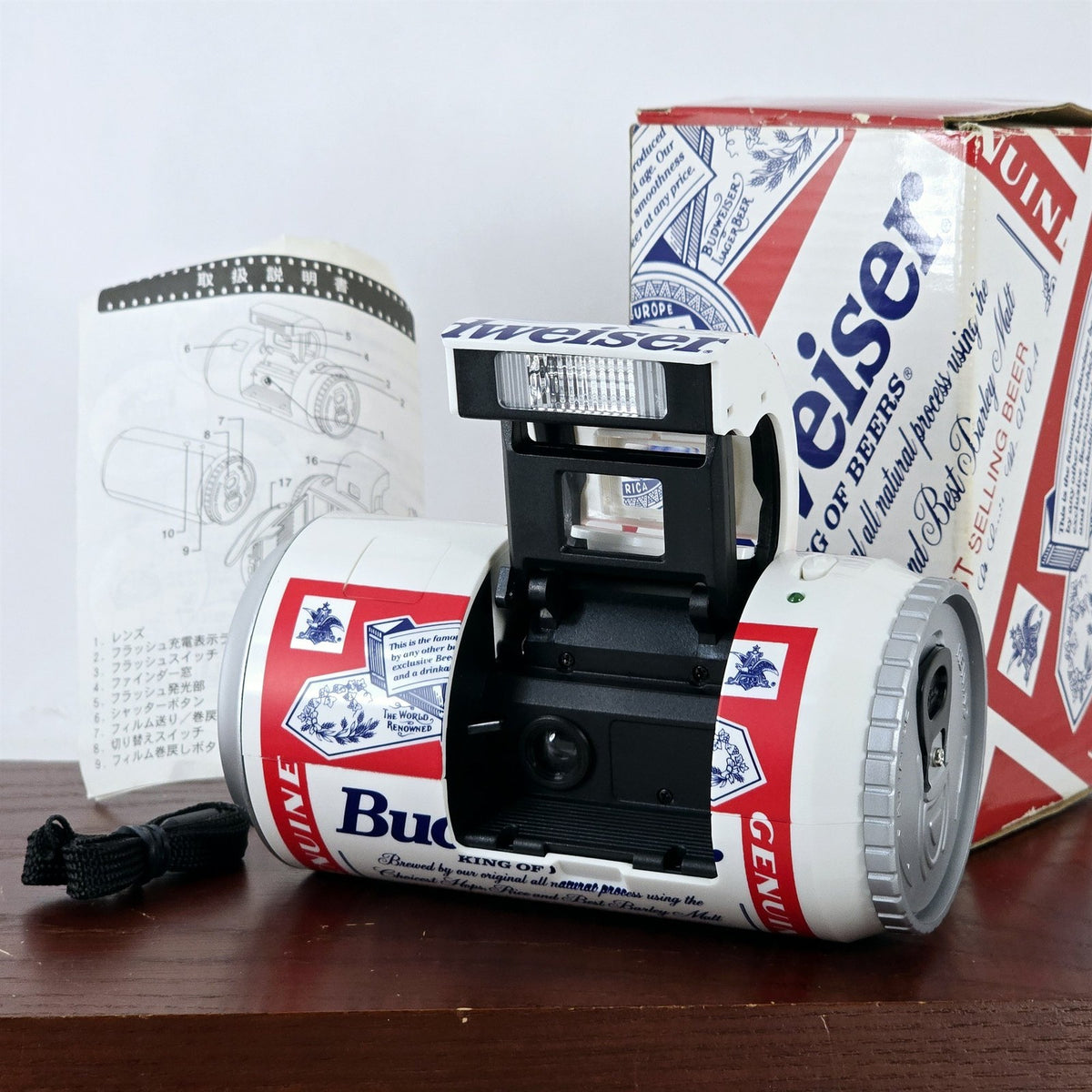 [Pre-owned] Vintage Budweiser King of Beer Can Novelty 35mm Film Camera — Mint — Japan #5857