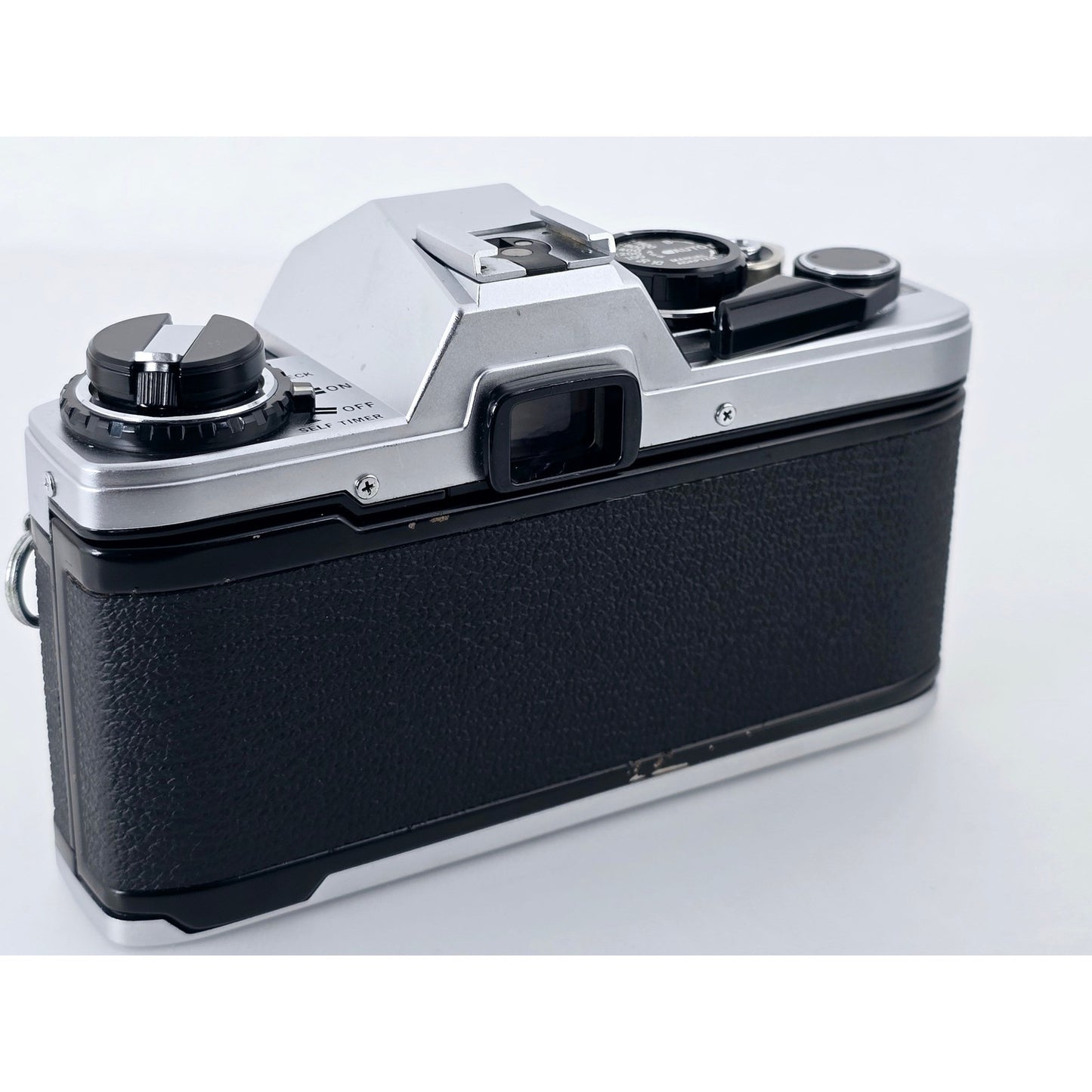 [Pre-owned] Olympus OM10 35mm Film SLR Camera Body — Near MINT — Japan #5161