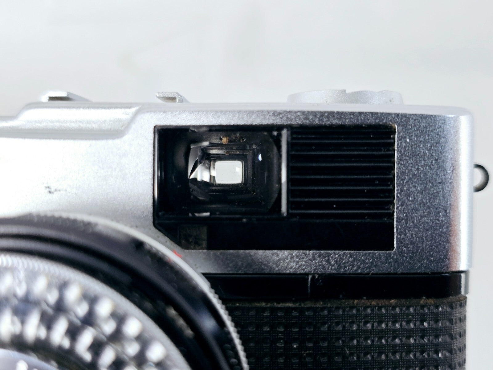 Red Flag OK🌸[Near MINT] Olympus Trip 35 Point & Shoot 35mm Film Camera Japan