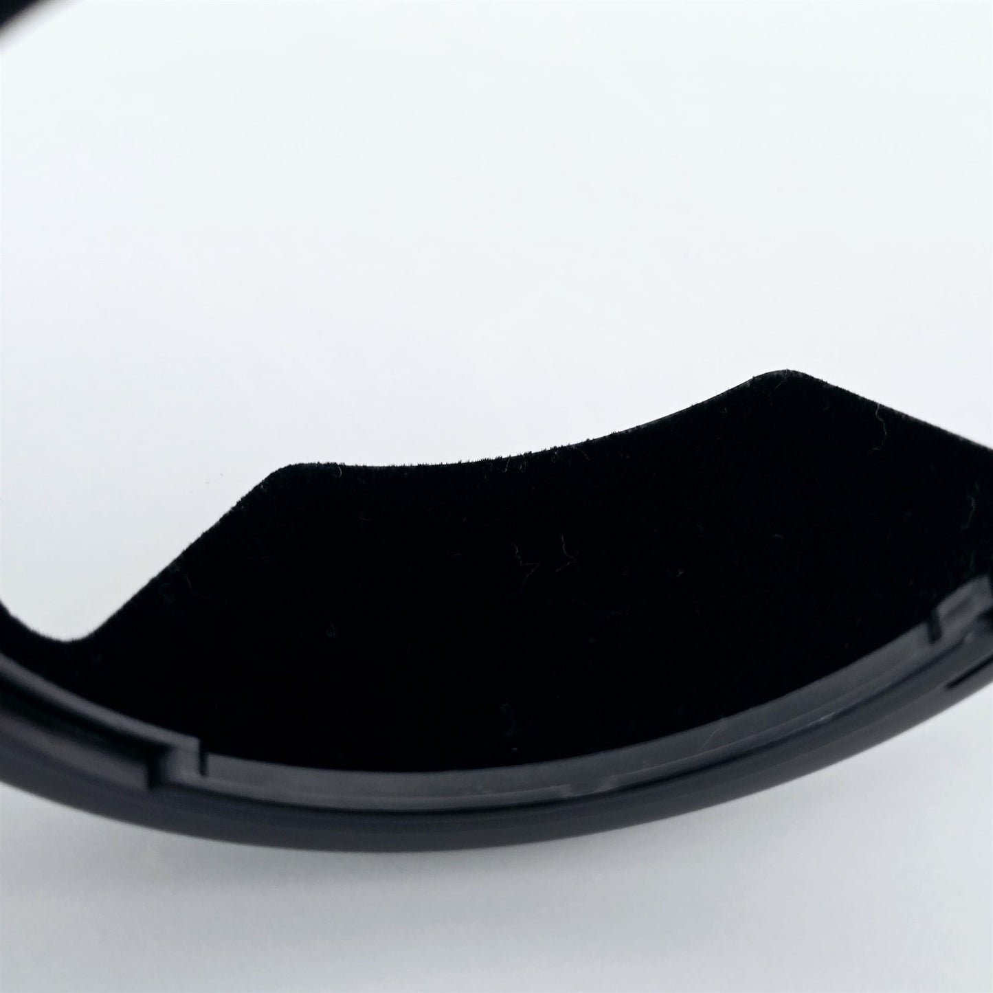 [Pre-owned] Canon EW-73B Lens Hood for EF-S 17-85mm 18-135mm — Near Mint — Japan #5387