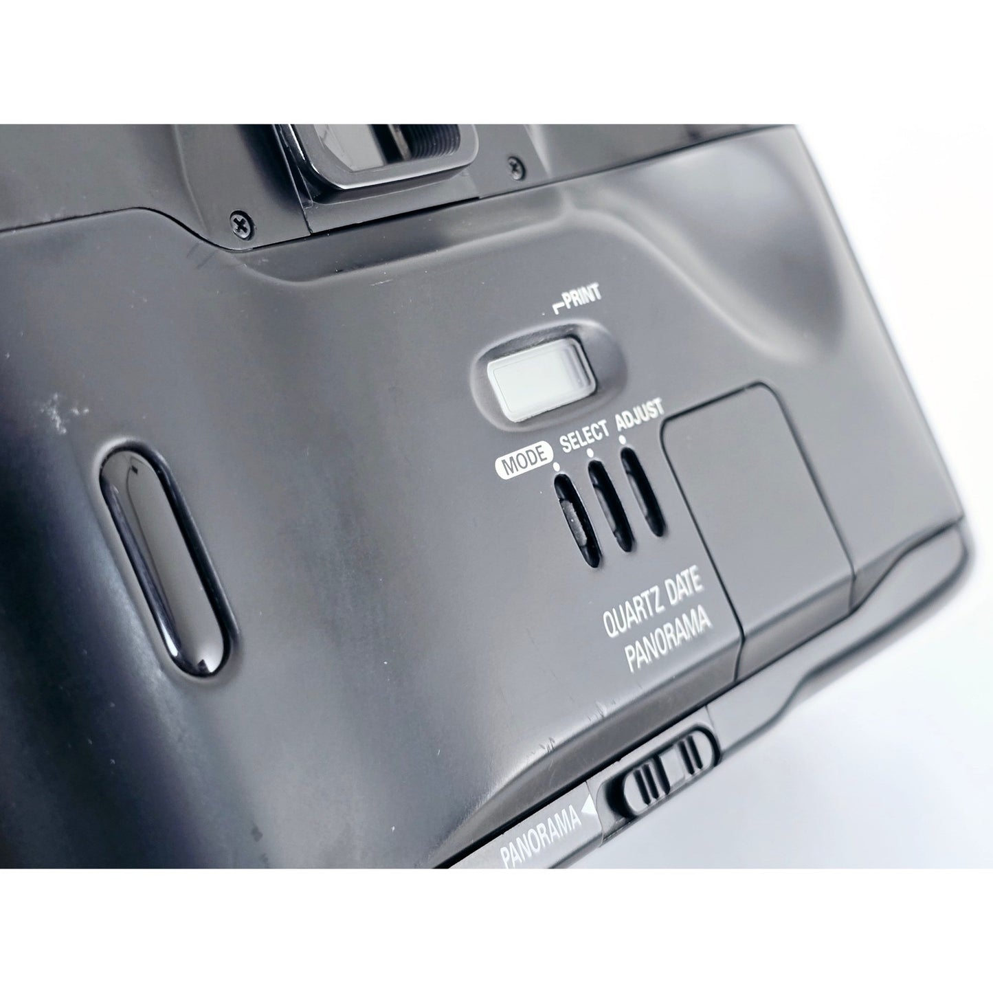 [Pre-owned] Nikon F70 AF 35mm Film SLR Camera Body — Near MINT — Japan #3671