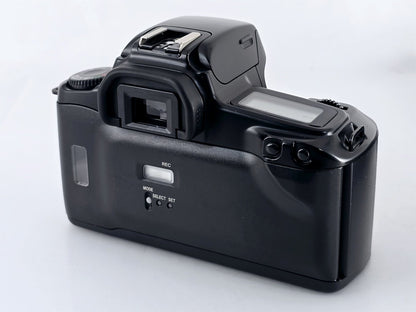 [Pre-owned] Canon EOS 1000 QD-P AF SLR 35mm Film Camera Body Only — Mint — Japan #3697