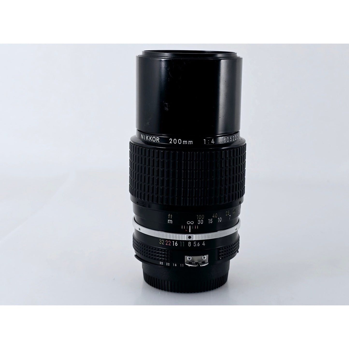 [Pre-owned] Nikon Ai Nikkor 200mm F4 MF Telephoto Lens — Near MINT — Japan #3668