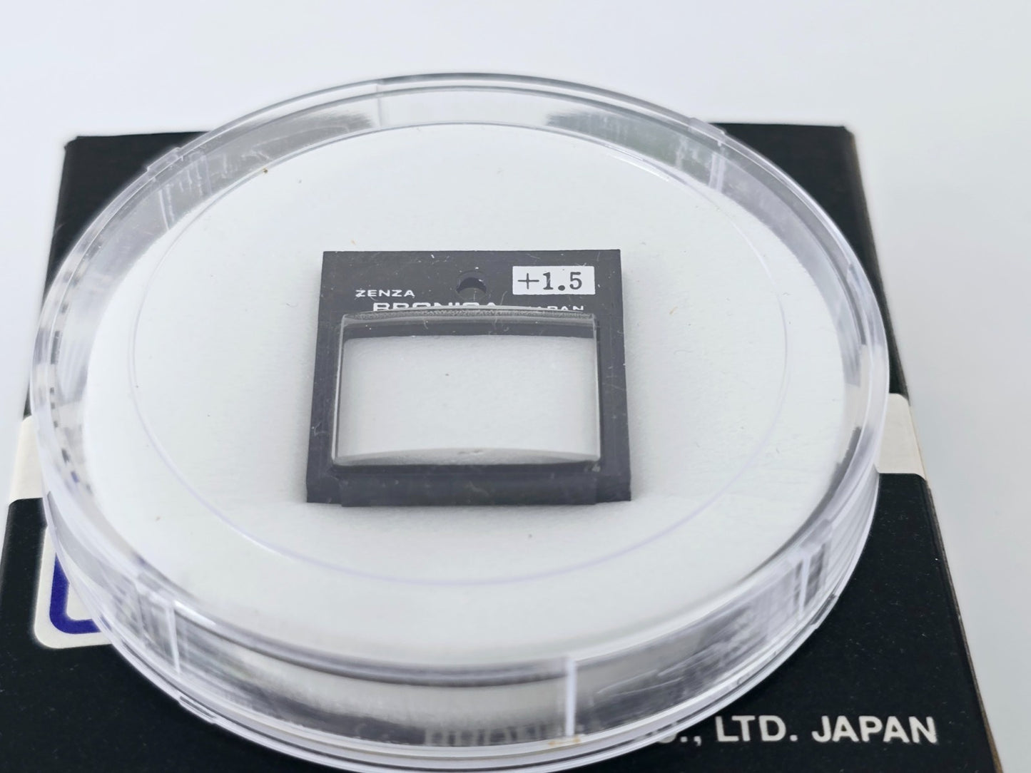 [Pre-owned] Bronica Eye Correction Lens Diopter +1.5 Viewfinder — Near Mint — Japan #5042