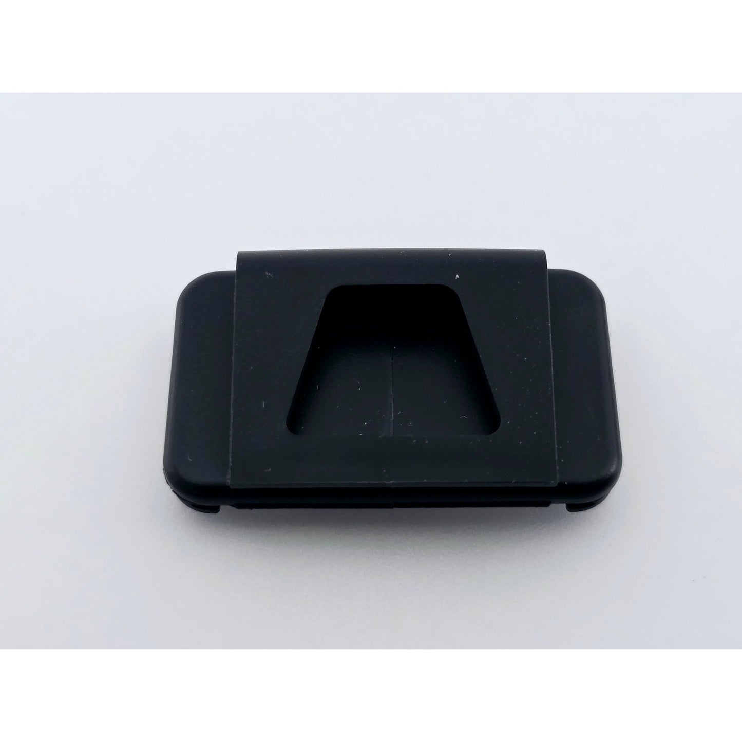 [Pre-owned] Nikon F Mount Body Cap / DK-5 Eyepiece / Plastic Hot Shoe Cover Set — Unused — Japan #4963