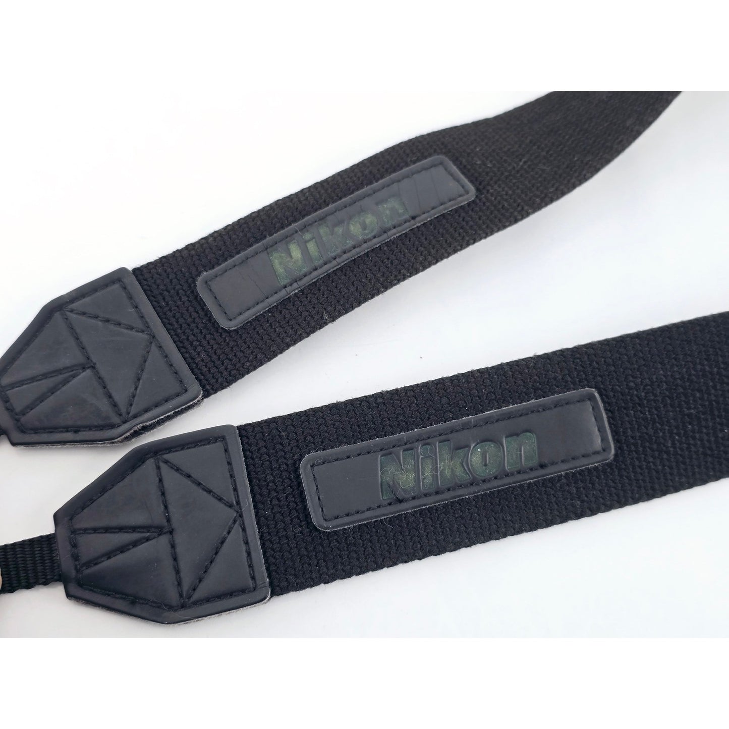 [Pre-owned] Nikon Genuine Camera Neck Strap Black 1.5in (3.8cm) — Near MINT — Japan #3015