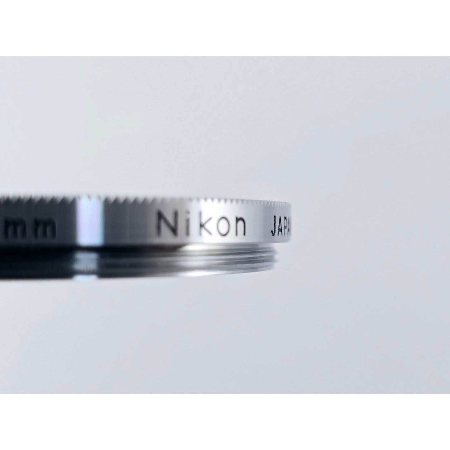 [Pre-owned] Nikon L39 52mm Chrome Frame Lens Filter — Near MINT — Japan #3795