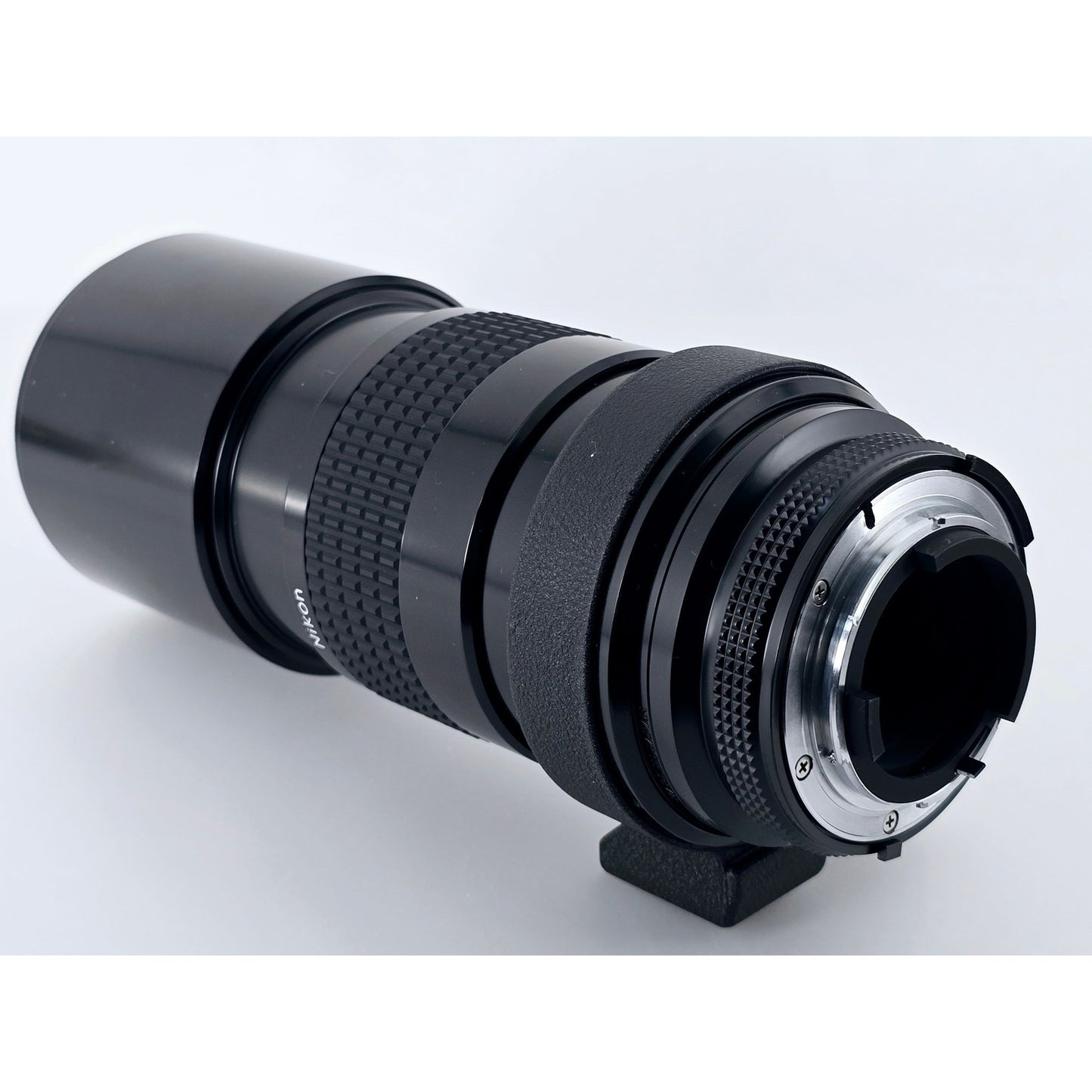 [Pre-owned] Nikon Ai Nikkor 300mm F4.5 Telephoto MF Lens — Near MINT+++ — Japan #4839