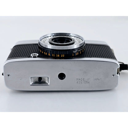 [Pre-owned] Olympus Pen EE-3 Half Frame 35mm Film Camera — Near MINT+++ — Japan #3346