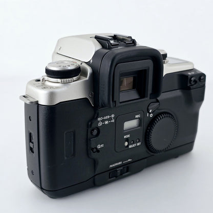 [Pre-owned] Canon EOS 55 ELAN II Silver 35mm AF SLR Film Camera Body — Mint — Japan #5350
