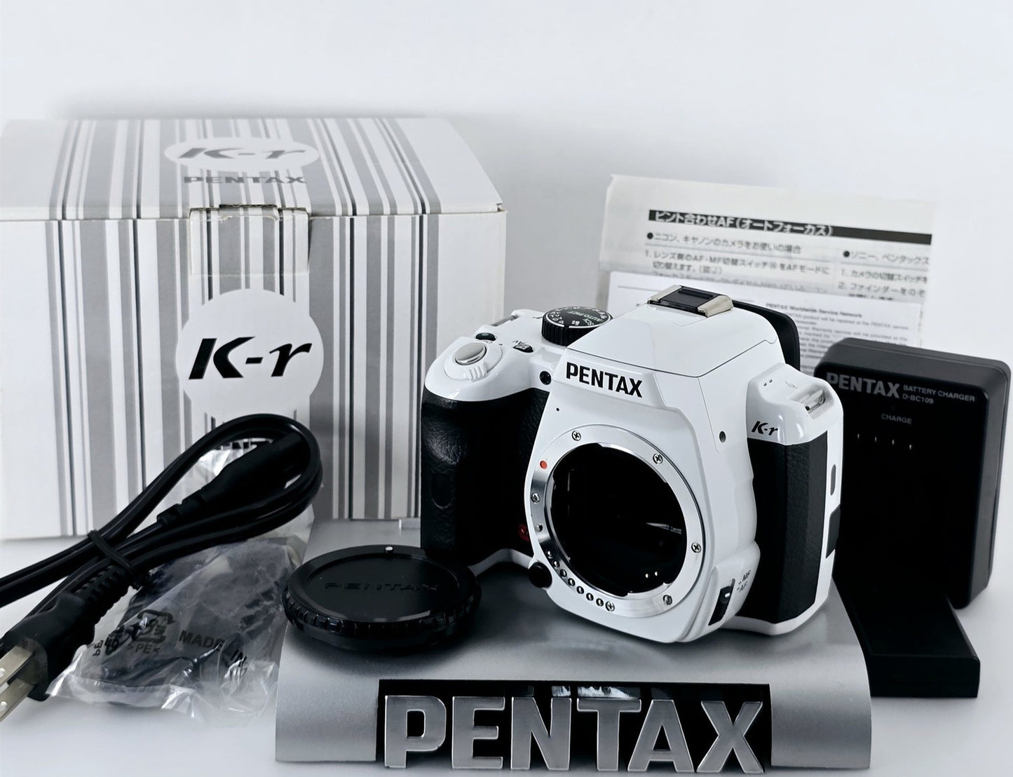 [Pre-owned] Pentax K-r White 12.4MP Digital SLR Camera Body — Near Mint — Japan #5529