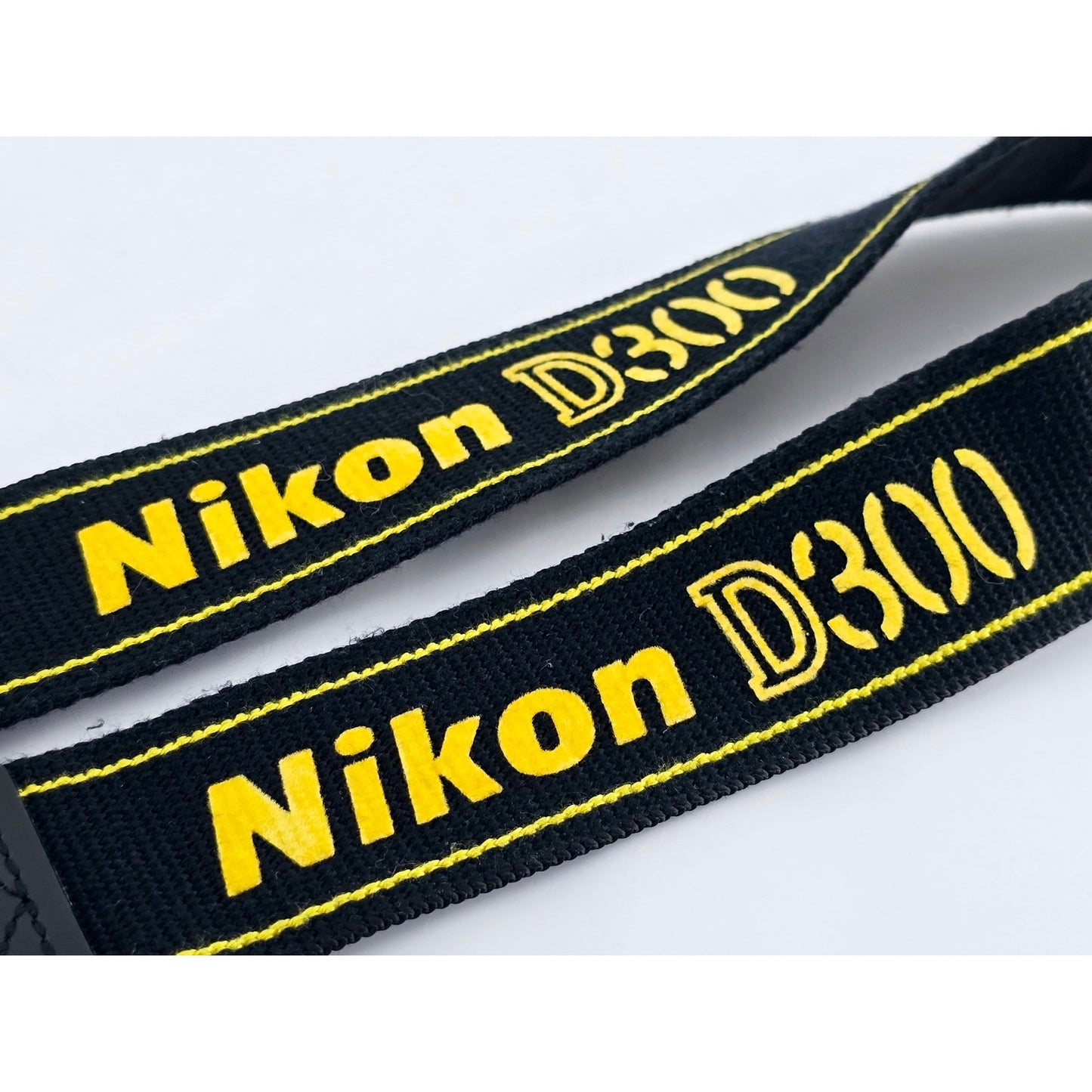 [Pre-owned] Nikon D300 Genuine DSLR Camera Neck Strap 1.5in (3.8cm) — MINT — Japan #3686