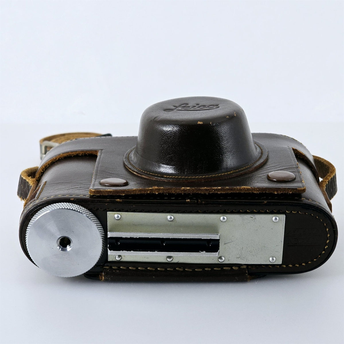 [Pre-owned] Leica Vintage Brown Leather Camera Hard Case — Excellent+++++ — Japan #5456