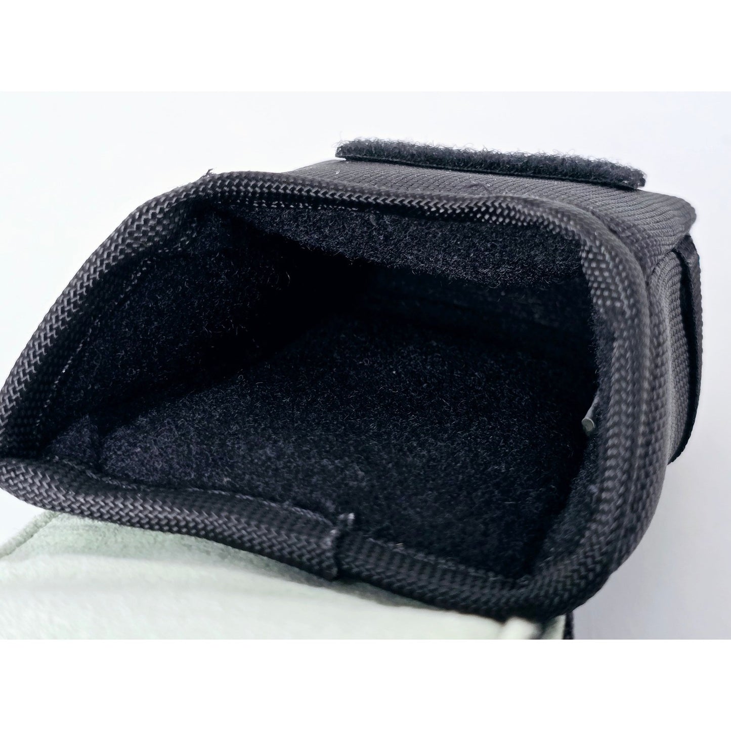 [Pre-owned] Canon IXY Digital Camera Case Black with Strap (Genuine) — Top MINT — Japan #4655