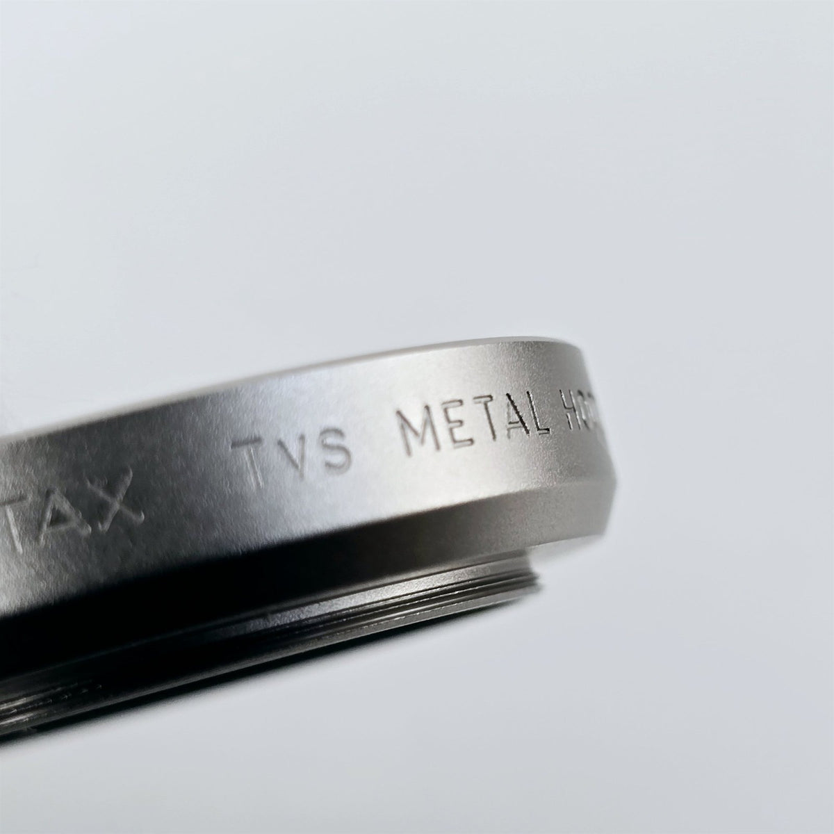 [Pre-owned] Contax TVS Genuine Metal Lens Hood for TVS / TVS II — Top Mint — Japan #5725