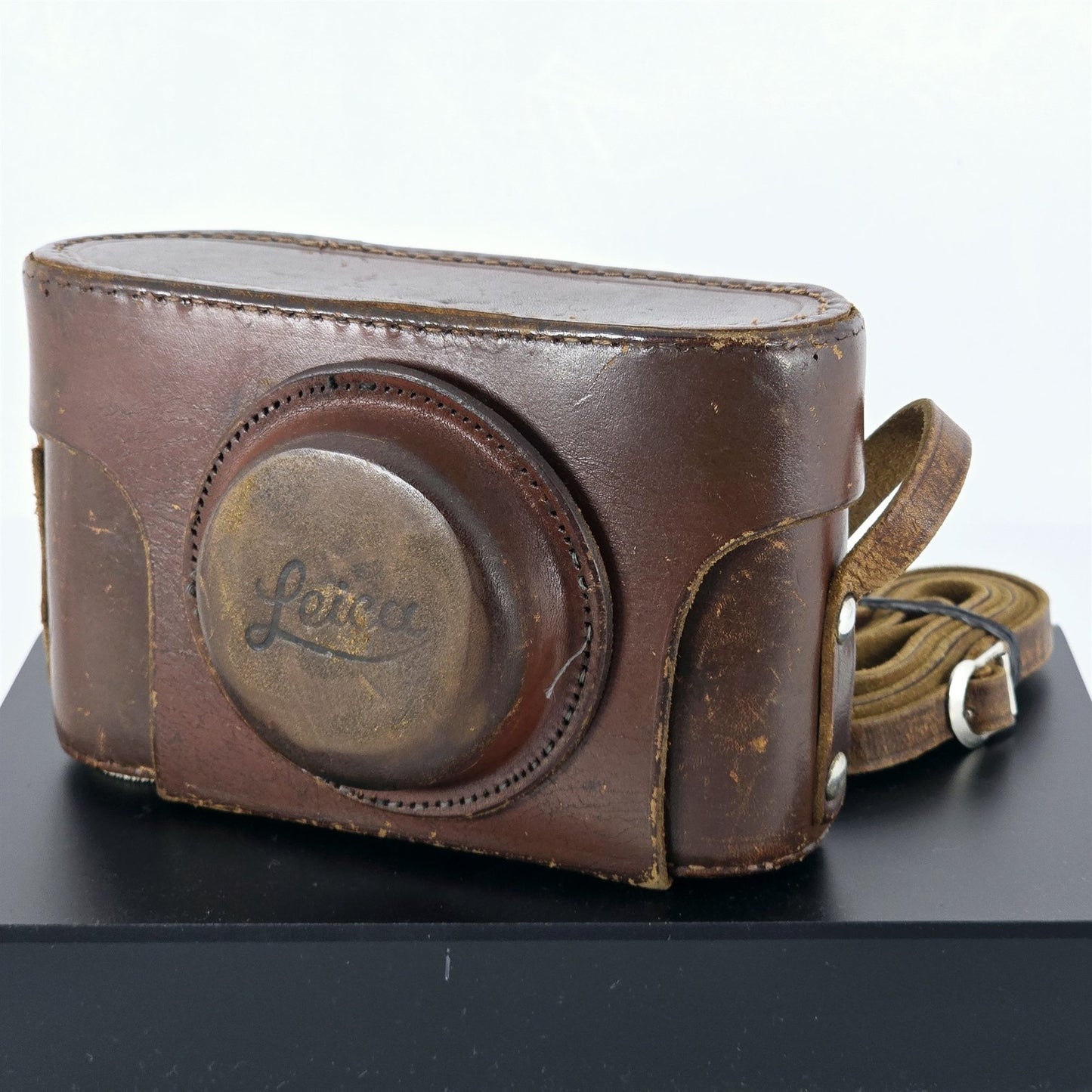 [Pre-owned] Vintage Leica Brown Leather Hard Camera Case — Excellent+++++ — Japan #5455