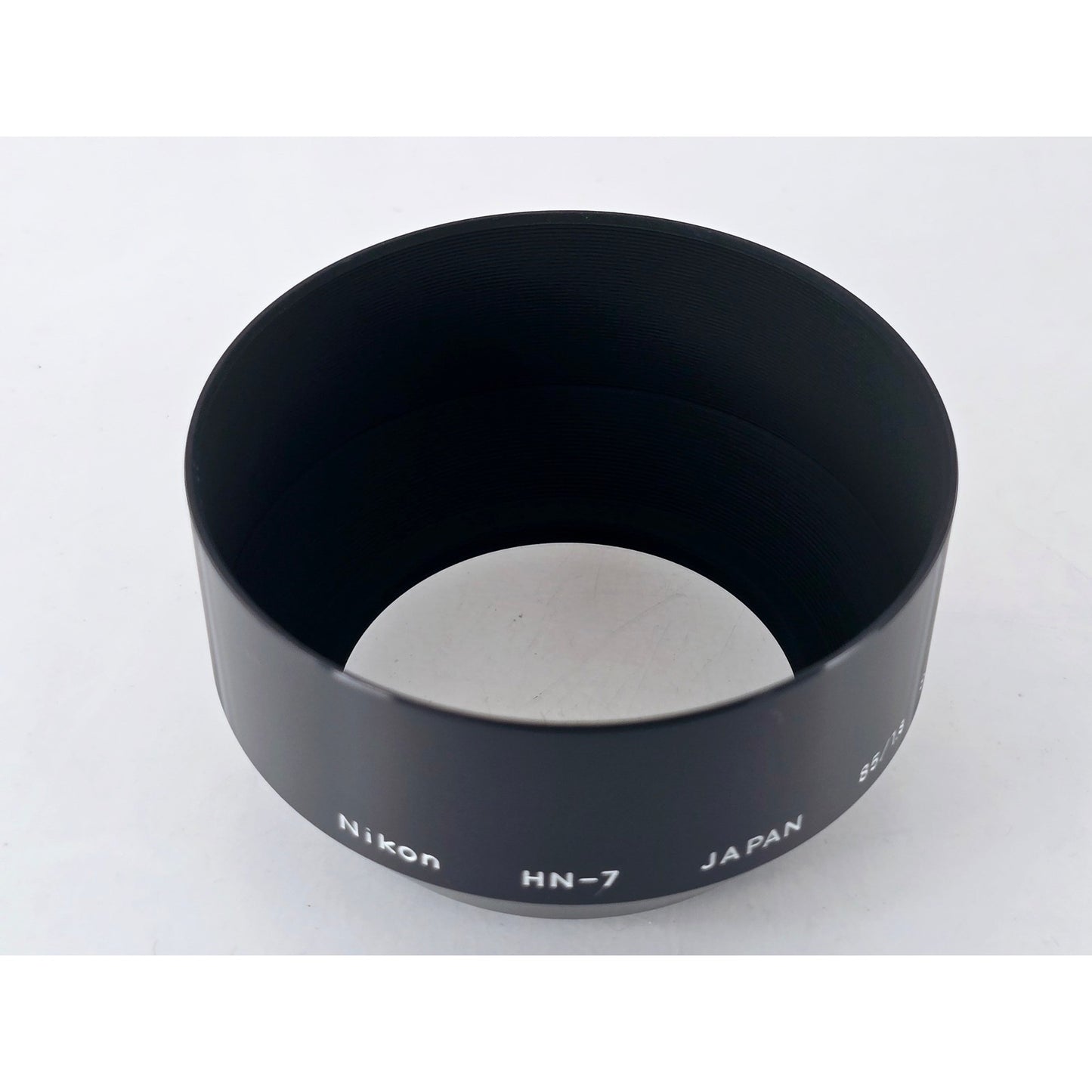 [Pre-owned] Nikon HN-7 Metal Lens Hood for 85mm f/1.8 & 80-200mm f/4.5 (Genuine) — Unused — Japan #4394