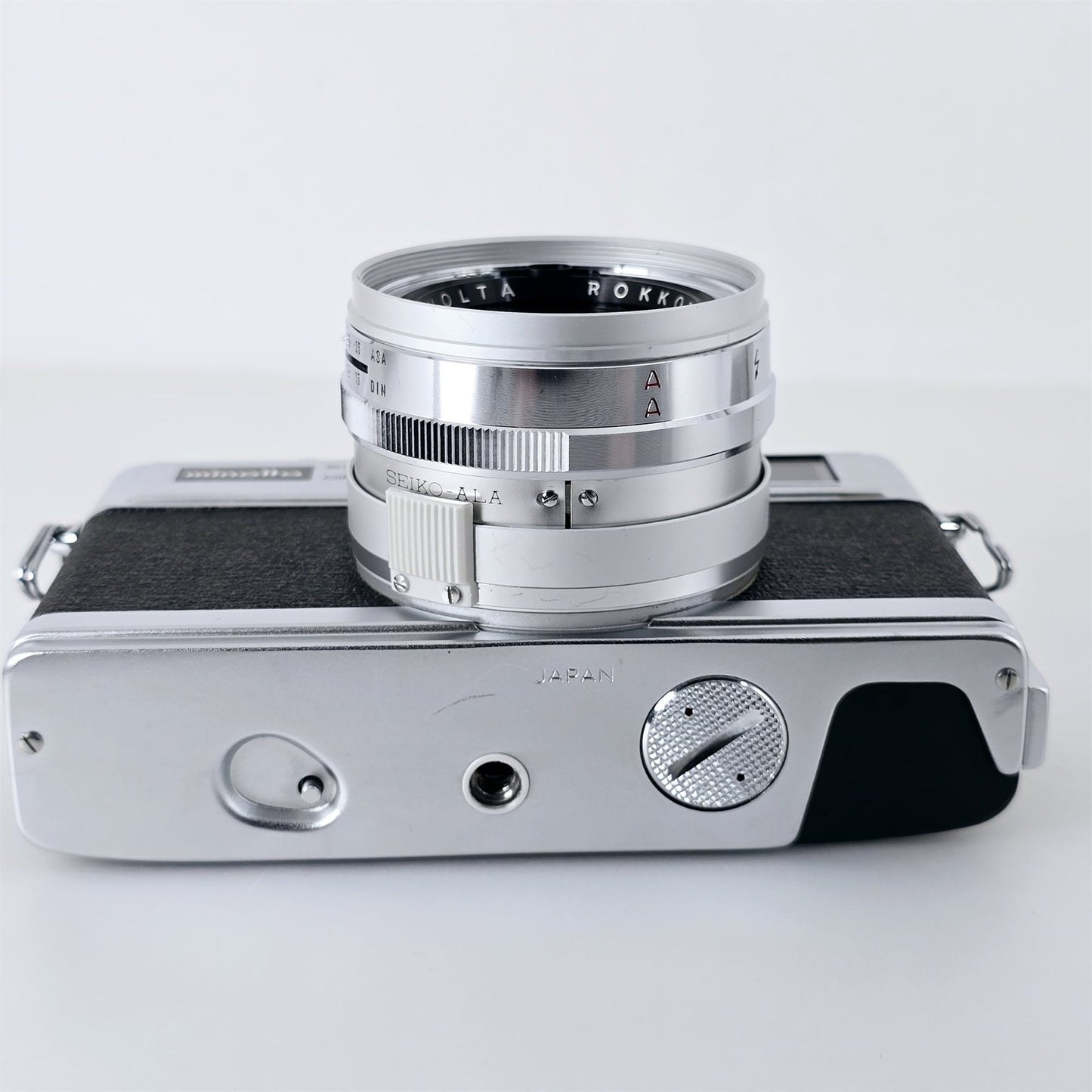 [Pre-owned] Minolta Hi-Matic 11 Super 3 Circuit 35mm Rangefinder — Excellent+++++ — Japan #5258