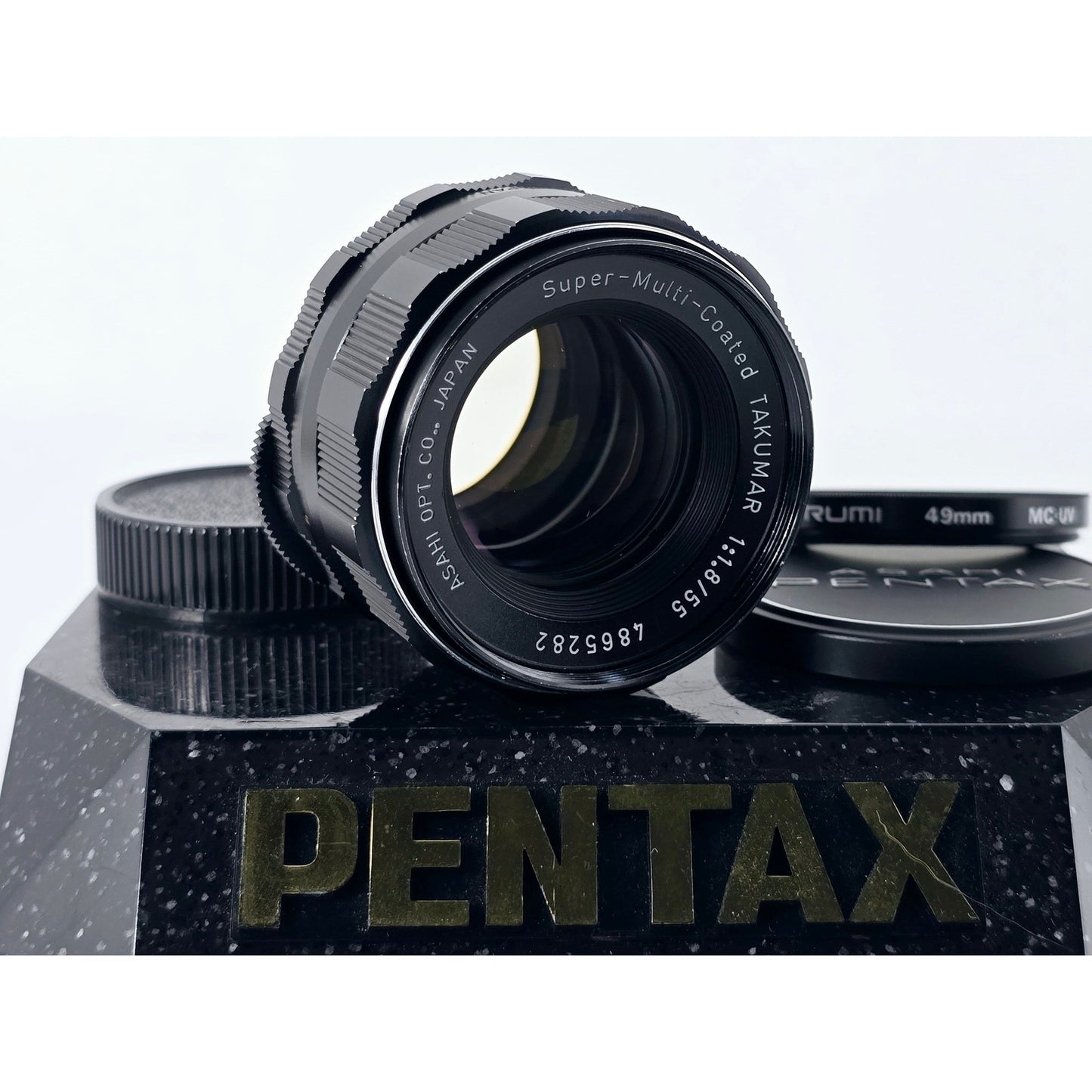 [Pre-owned] Pentax Super Multi Coated Takumar 55mm F1.8 SMC MF Lens M42 — Near MINT — Japan #4760