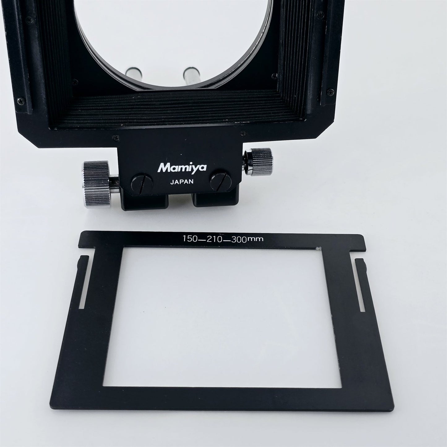 [Pre-owned] Mamiya Bellows Lens Hood for 645 150/210/300mm w/67mm Ring — Near Mint+++ — Japan #5363