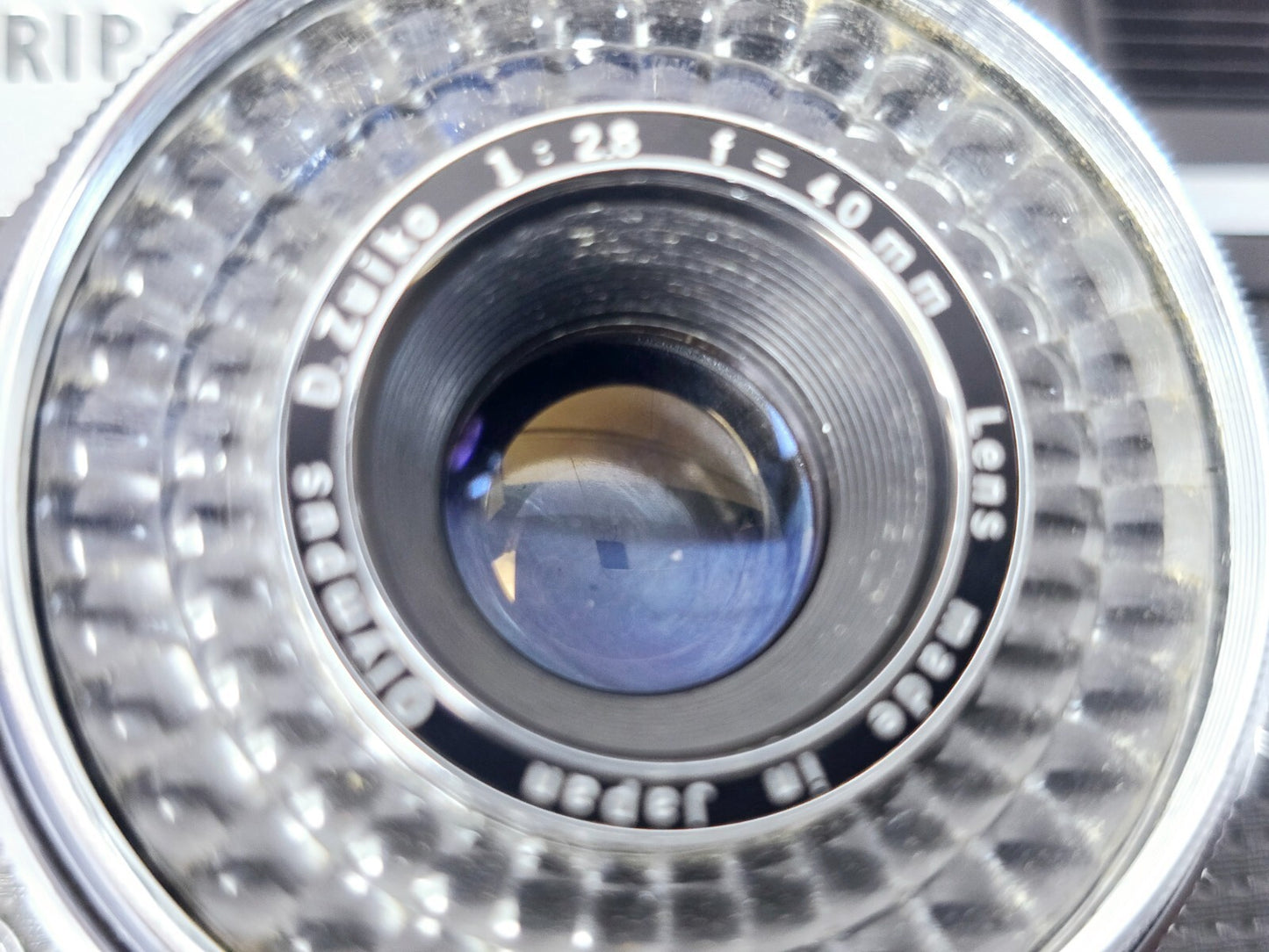 Red Flag OK🌸[Near MINT] Olympus Trip 35 Point & Shoot 35mm Film Camera Japan