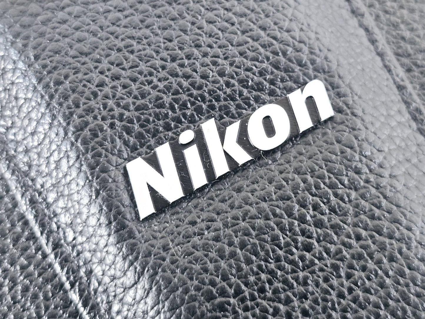 [Pre-owned] Nikon CF-D200 Camera Case for D200 — Mint — Japan #5334