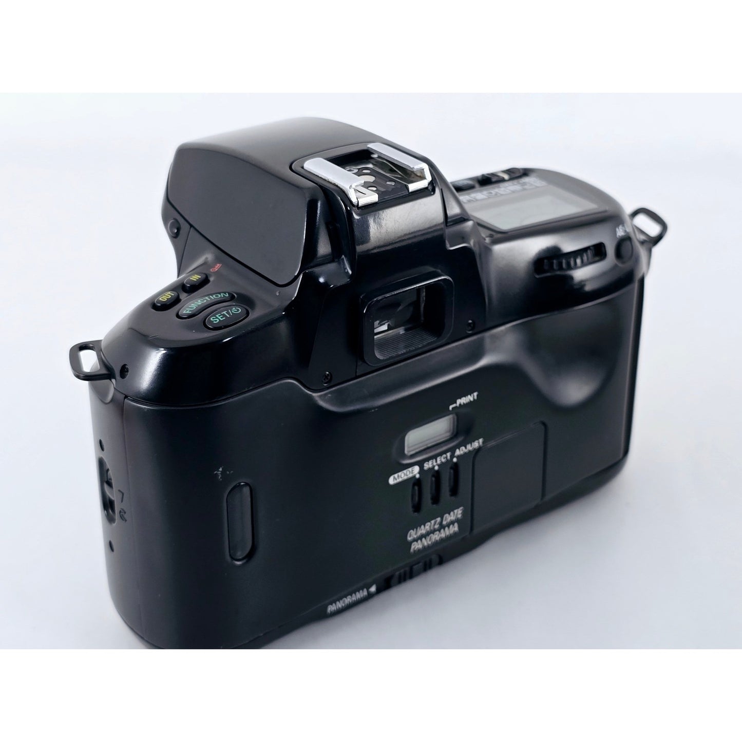 [Pre-owned] Nikon F70 AF 35mm Film SLR Camera Body — Near MINT — Japan #3671