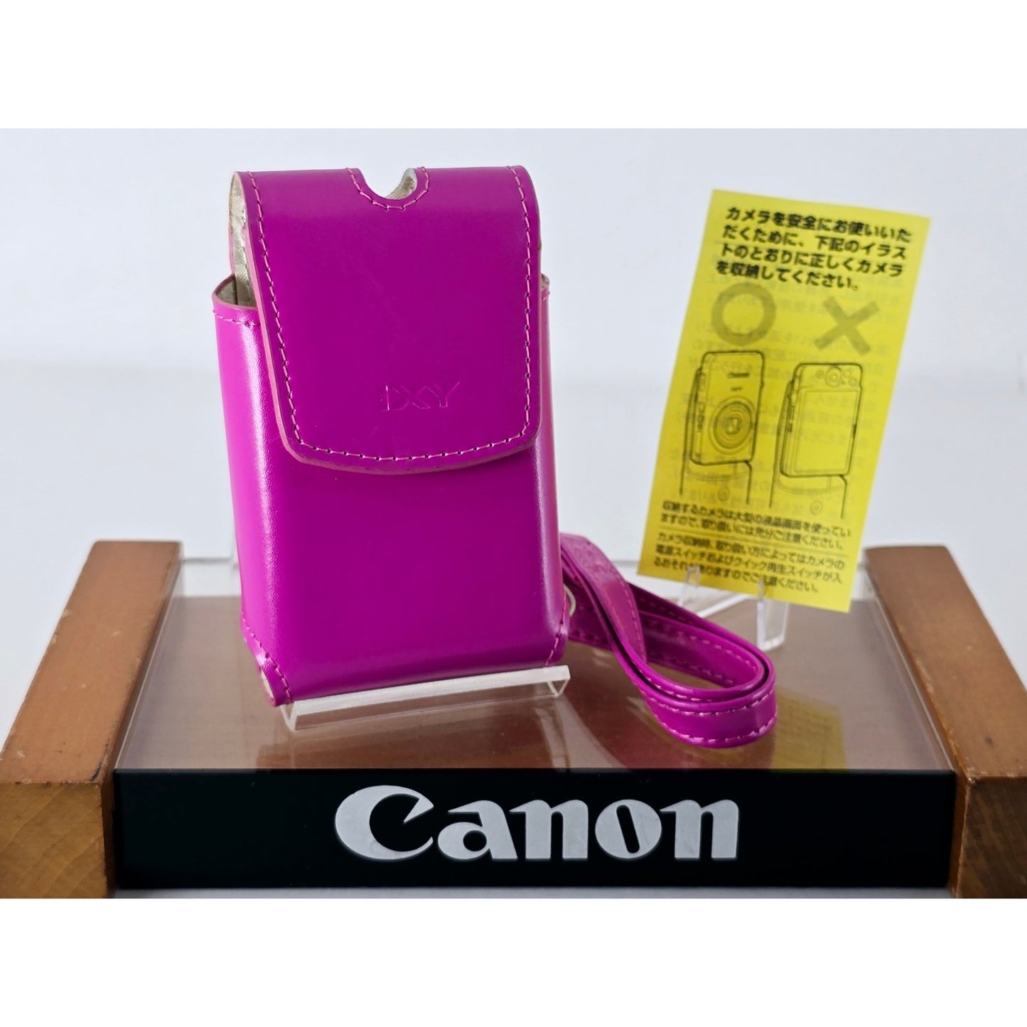 [Pre-owned] Canon IXY Digital Camera Case Pink — Top MINT — Japan #4657