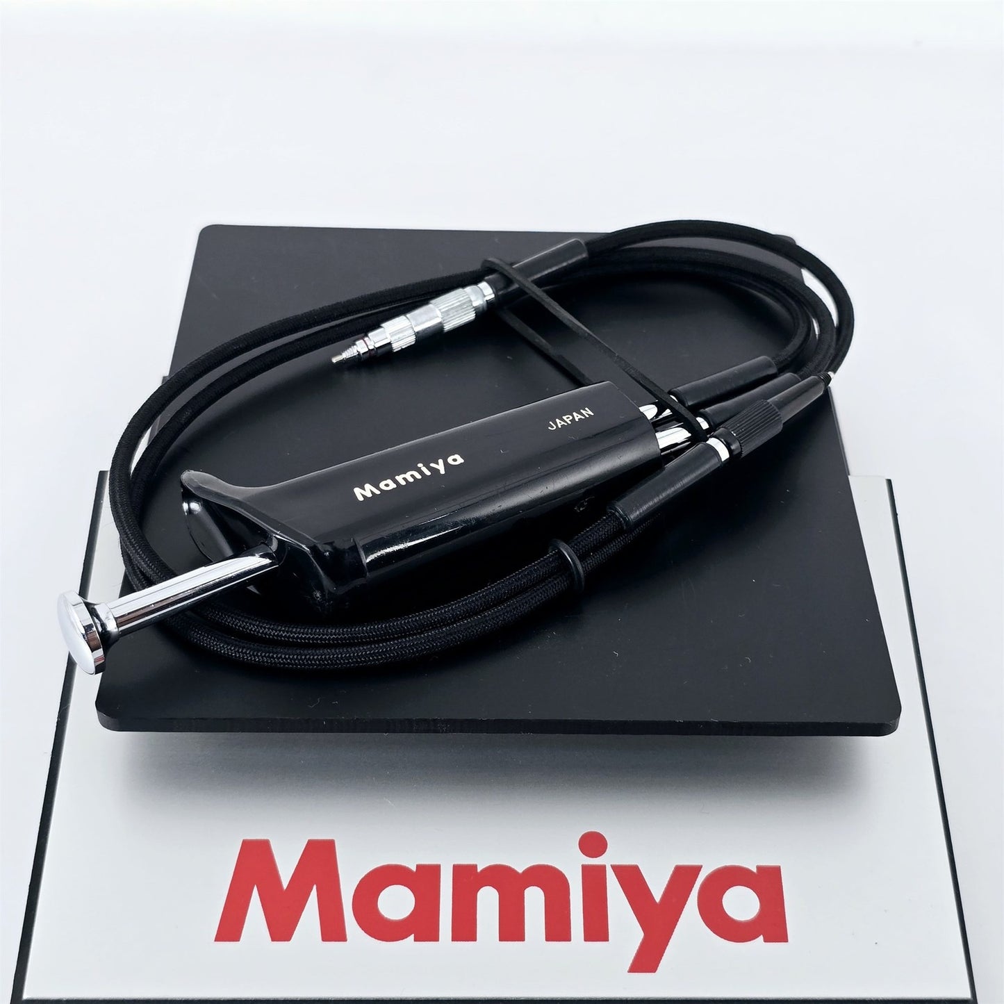 [Pre-owned] Mamiya Mirror Up Double Cable Shutter Release — Excellent+++++ — Japan #5396