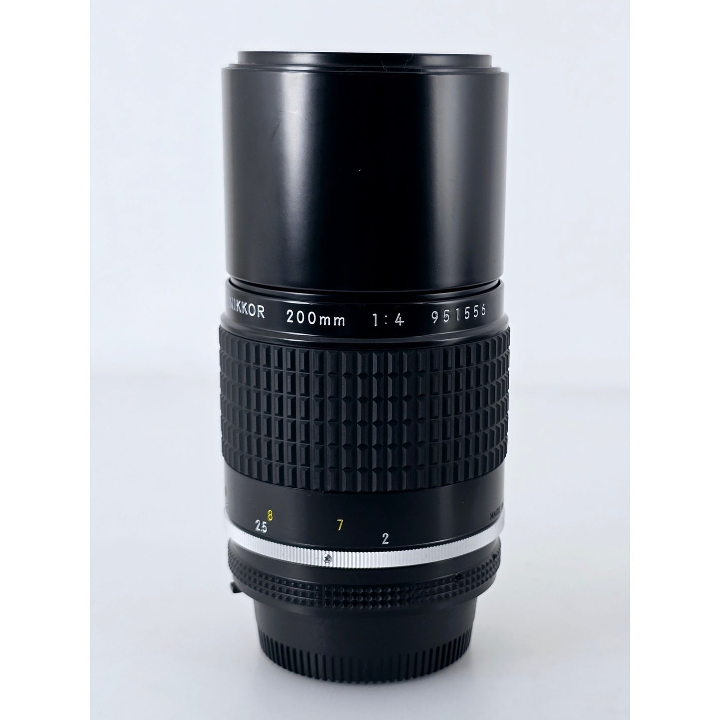 [Pre-owned] Nikon Ai-s Nikkor 200mm F4 Telephoto MF Lens — Near MINT — Japan #4317