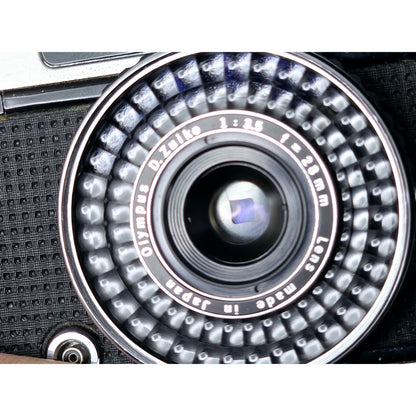 [Pre-owned] Olympus Pen EE-3 Half Frame 35mm Film Camera — Near MINT+++ — Japan #3346