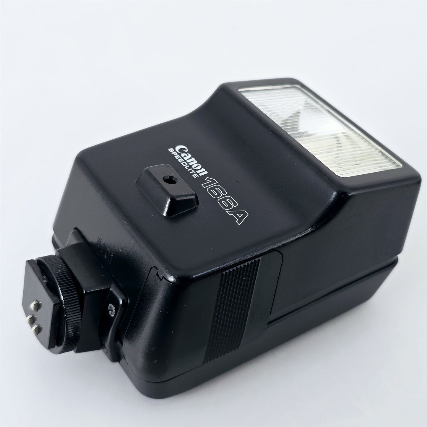 [Pre-owned] Canon Speedlite 166A Shoe Mount Flash for AE-1 A-1 — Near Mint — Japan #5356