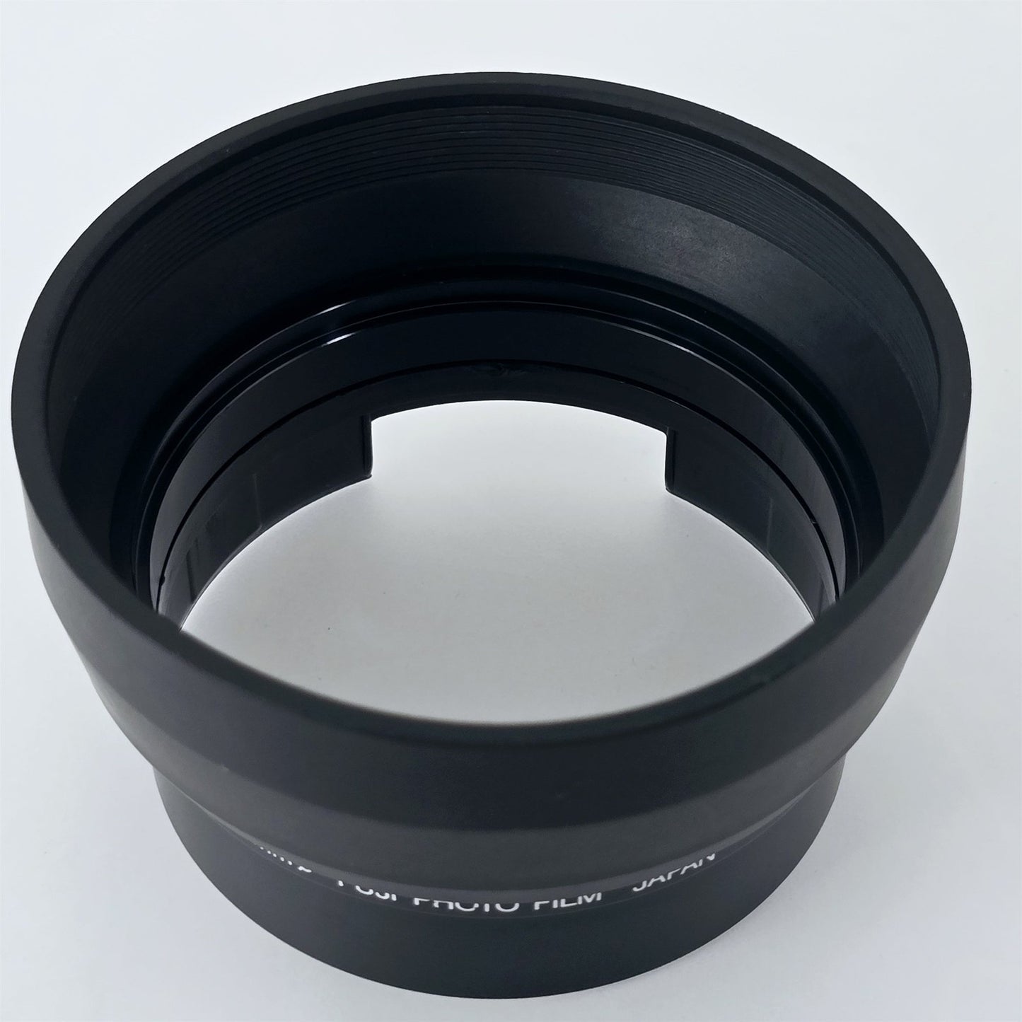 [Pre-owned] Fujifilm 67mm Screw-in Lens Hood — Mint — Japan #5434