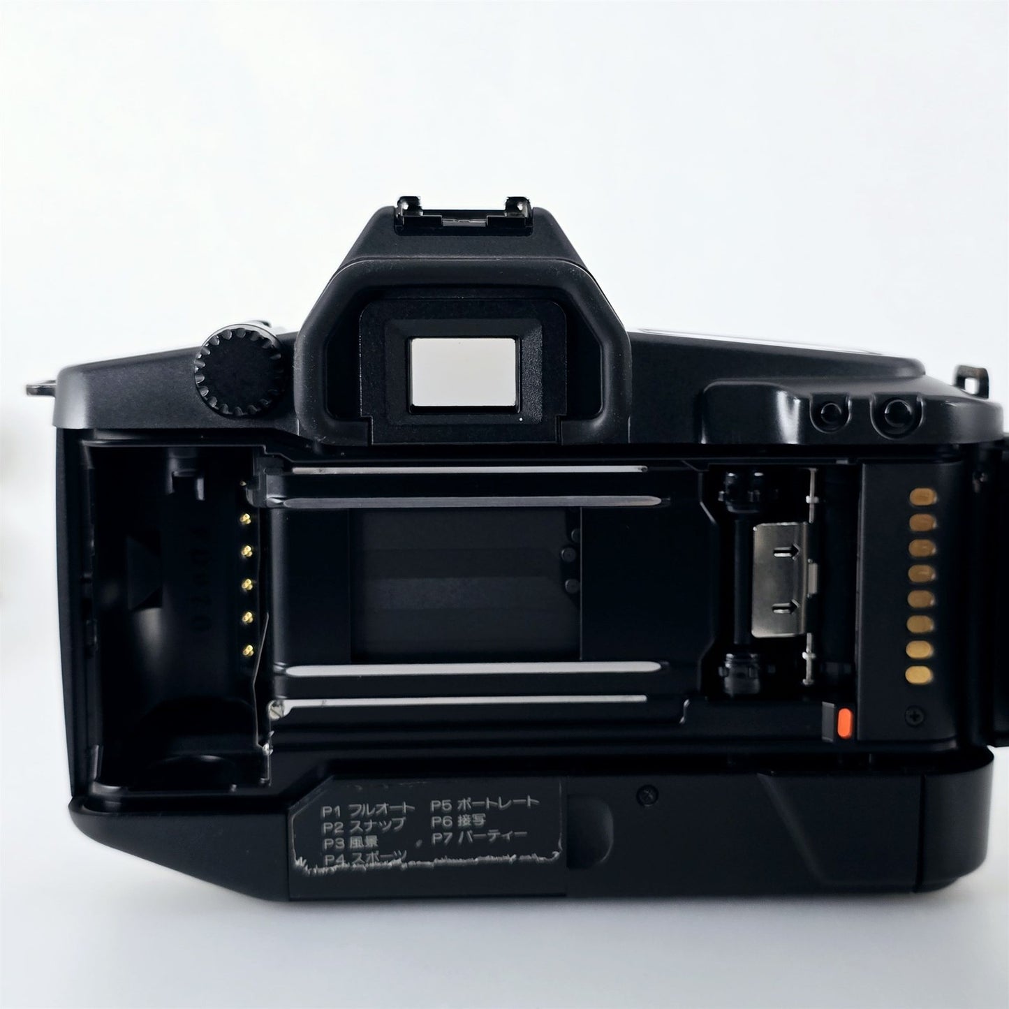 [Pre-owned] Canon EOS 630 Gray 35mm AF SLR Film Camera Body — Near Mint — Japan #5296