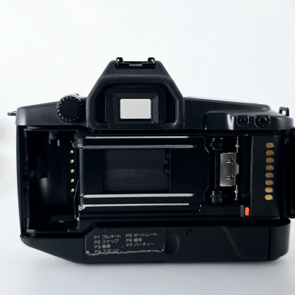 [Pre-owned] Canon EOS 630 Gray 35mm AF SLR Film Camera Body — Near Mint — Japan #5296