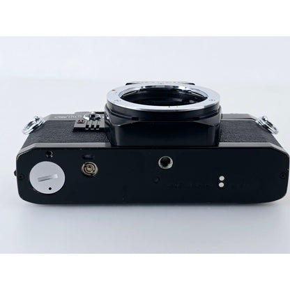 [Pre-owned] Olympus OM10 SLR 35mm Film Camera (Body Only) — Near MINT — Japan #5162