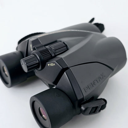 [Pre-owned] Pentax UCF Compact 8-16x21 Zoom Binoculars (Gray) — Near Mint — Japan #5543