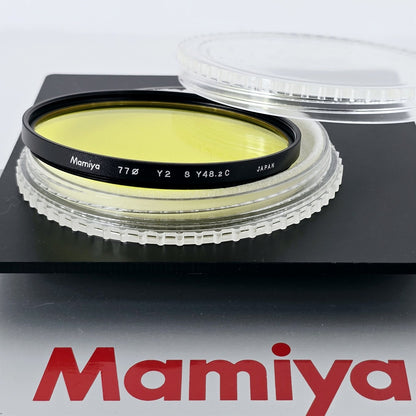 [Pre-owned] Genuine Mamiya 77mm Y2 Yellow Filter for RZ67 RB67 Mamiya 7 — Mint — Japan #5303