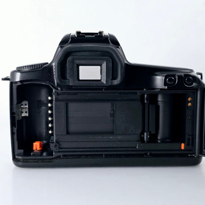 [Pre-owned] Canon EOS 1000 QD Film Camera with EF 28-80mm f/3.5-5.6 II AF Lens — Near MINT — Japan #4039
