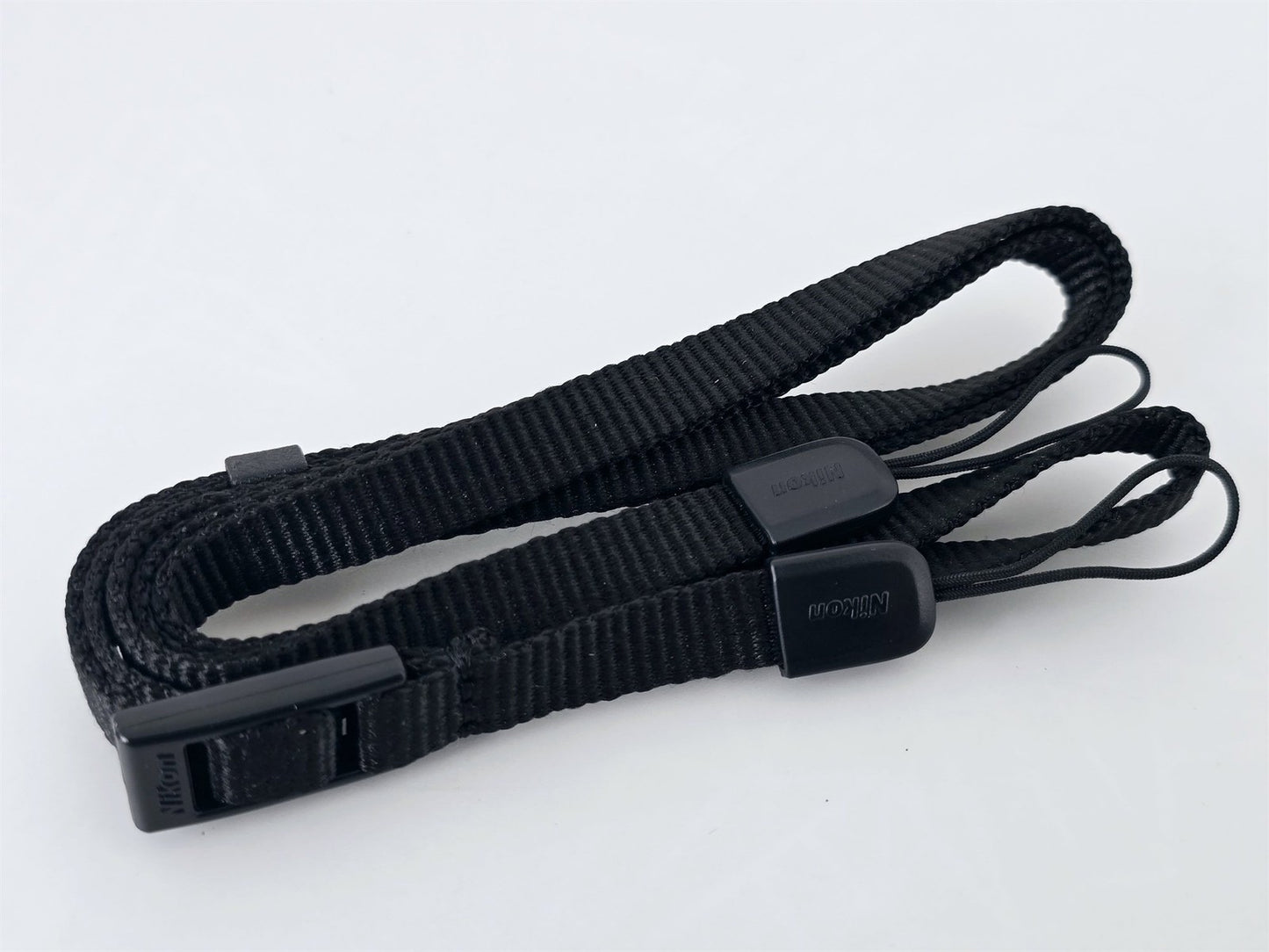 [Pre-owned] Genuine Nikon AN-CP23 Camera Strap — Unused — Japan #5226