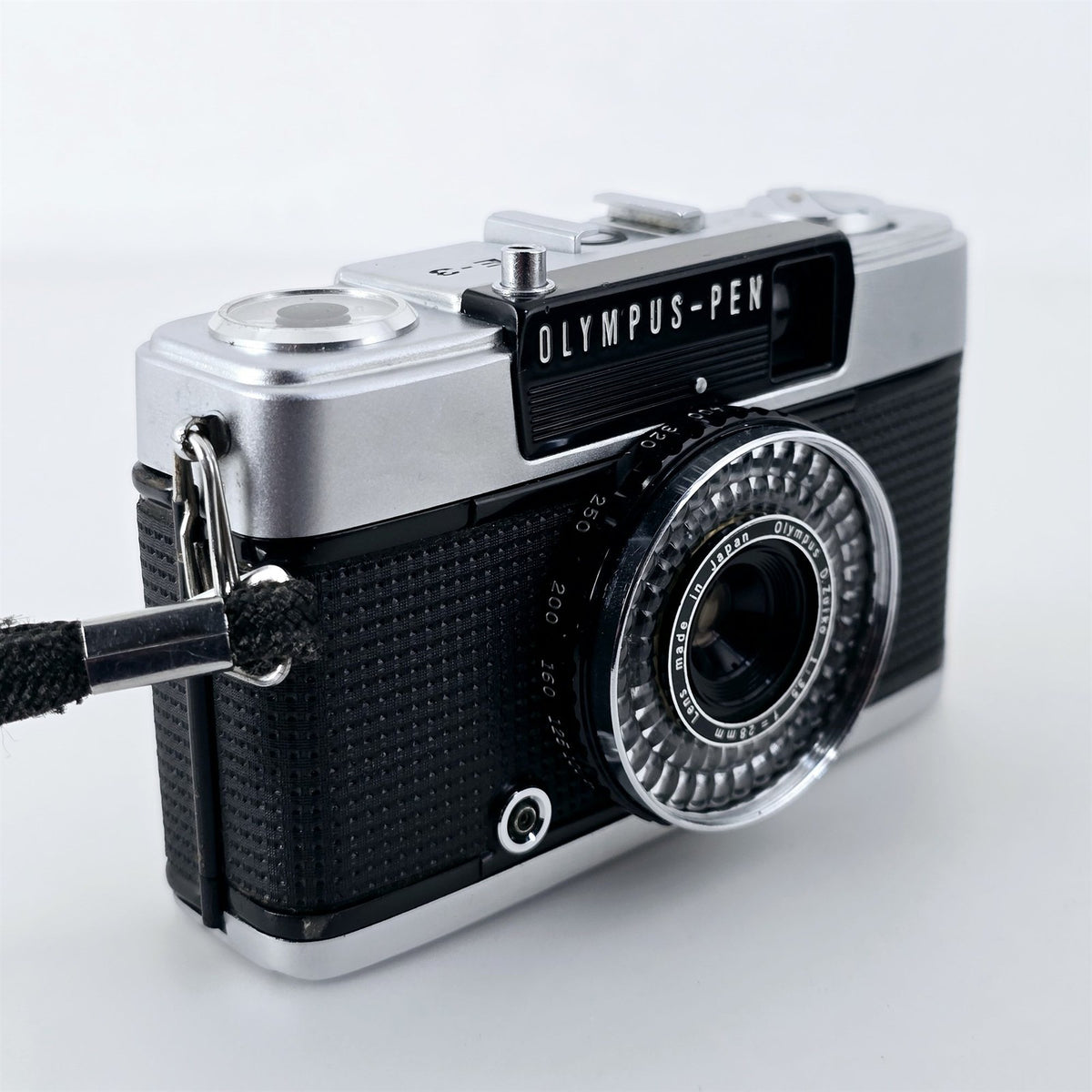 [Pre-owned] Olympus Pen EE-3 35mm Half Frame Film Camera — Near Mint — Japan #5483
